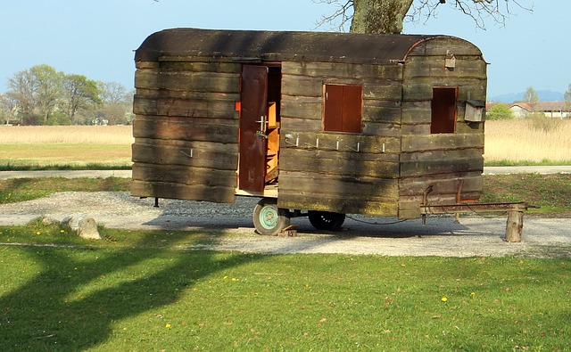 dřevěný karavan